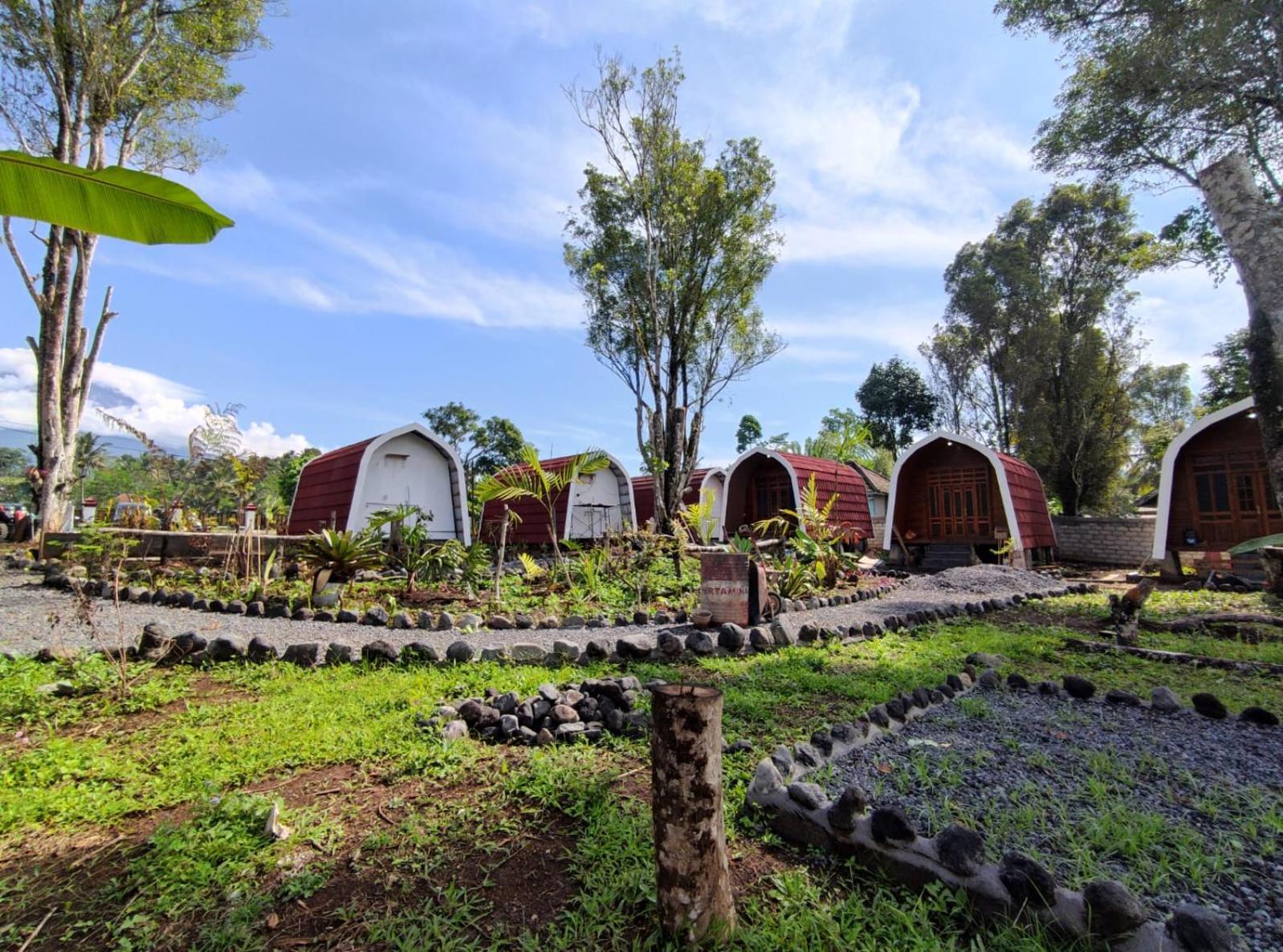 Indah Damai Cottages Sidomukti Esterno foto