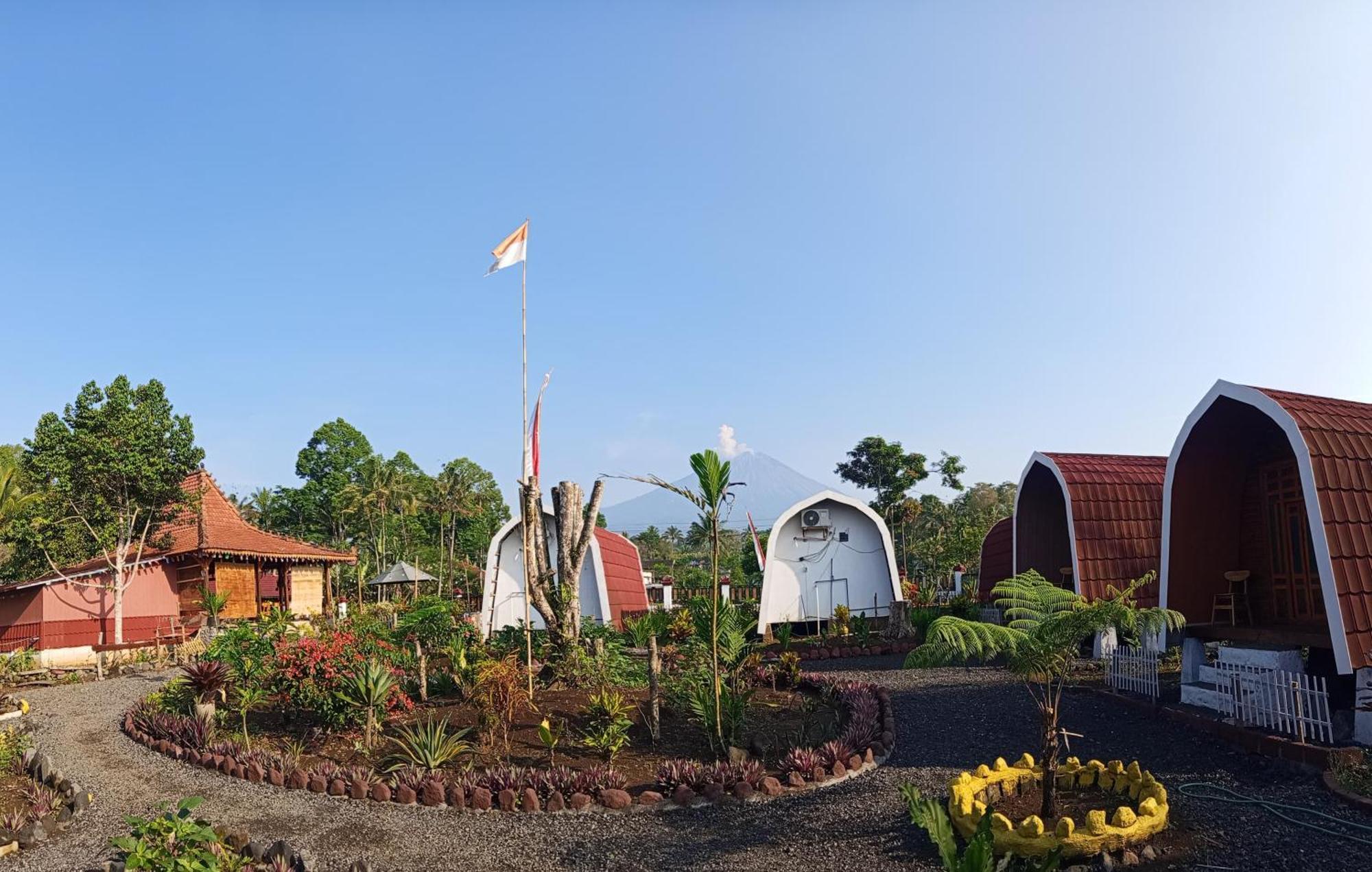 Indah Damai Cottages Sidomukti Esterno foto