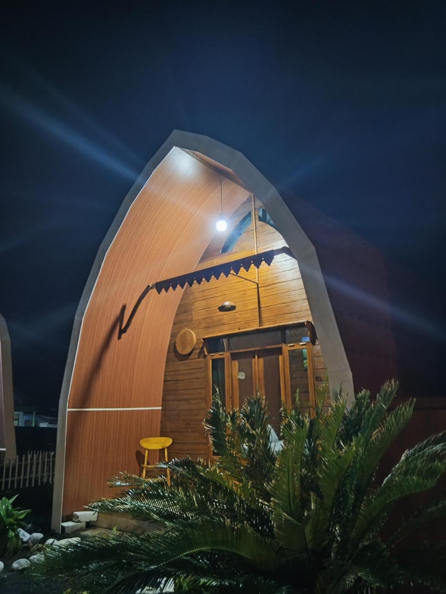 Indah Damai Cottages Sidomukti Esterno foto