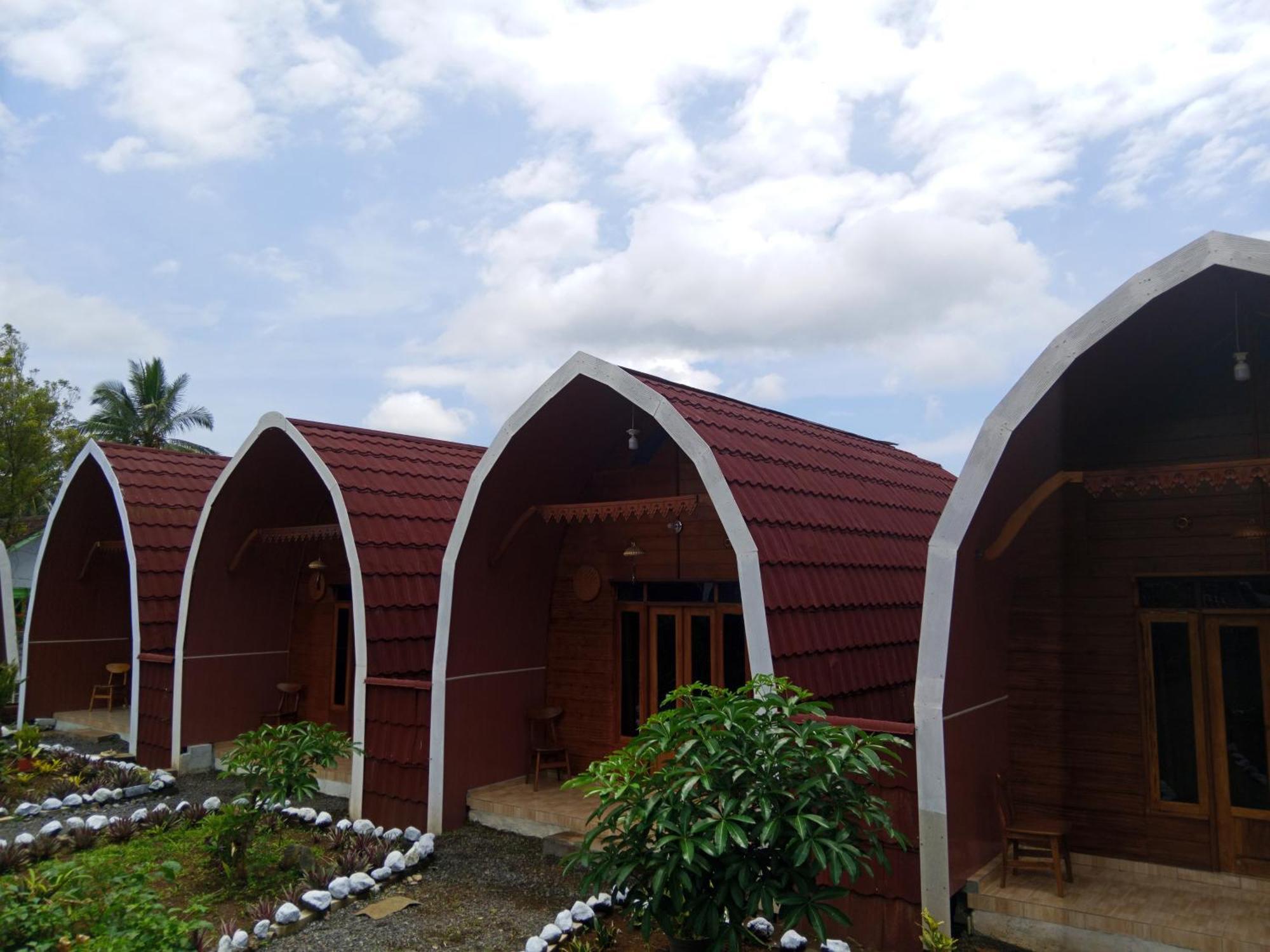 Indah Damai Cottages Sidomukti Esterno foto
